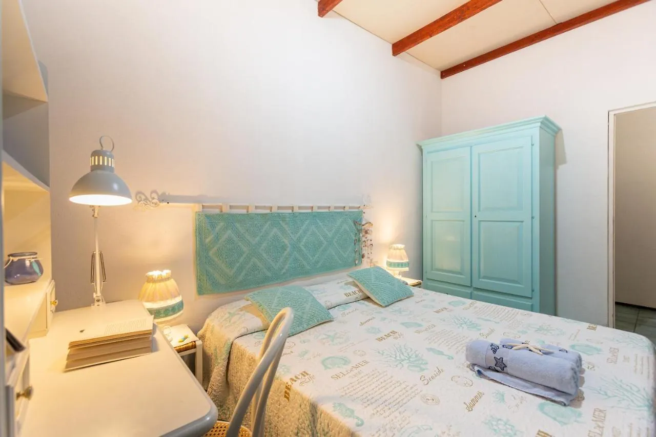 Confortevole Appartamento Provenzale Sant'Antioco Apartment