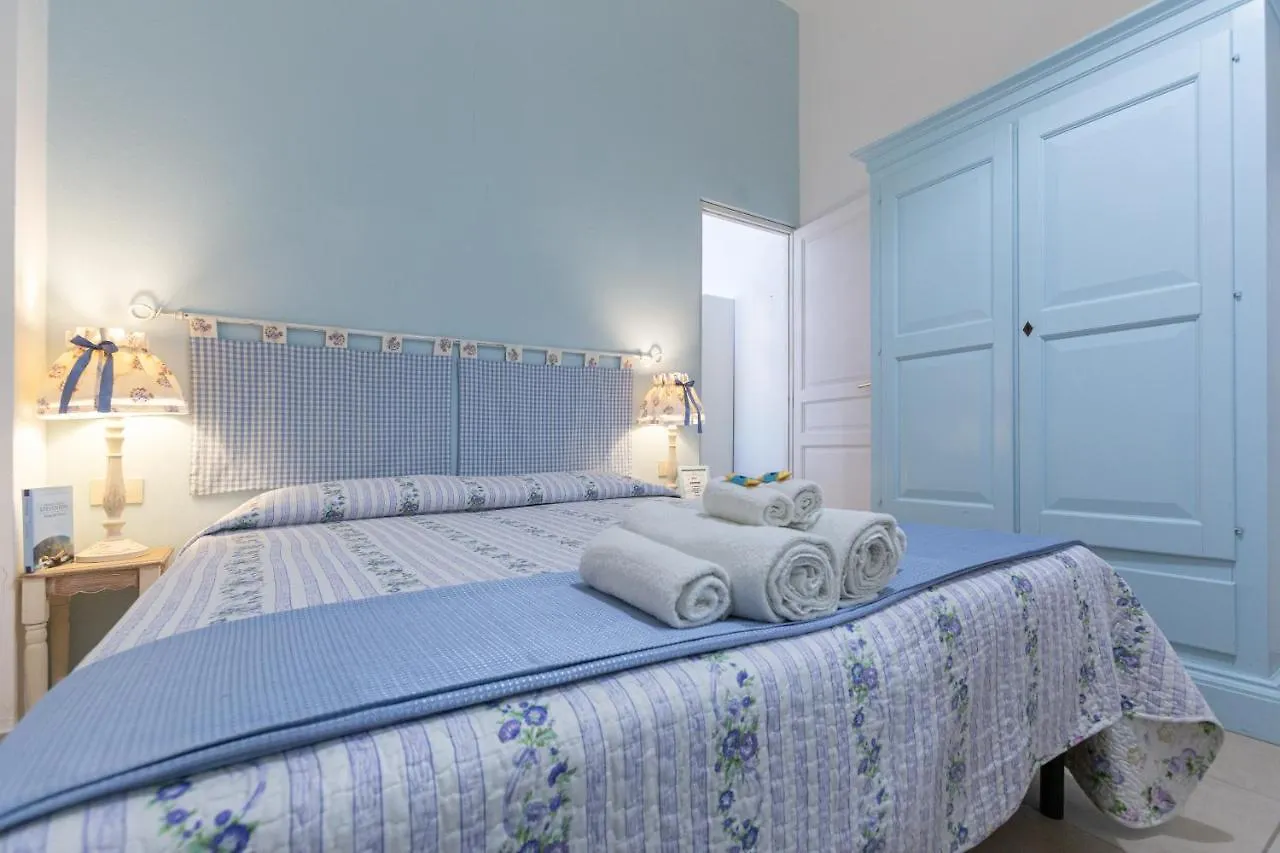 Confortevole Appartamento Provenzale Sant'Antioco 0*,  Italy